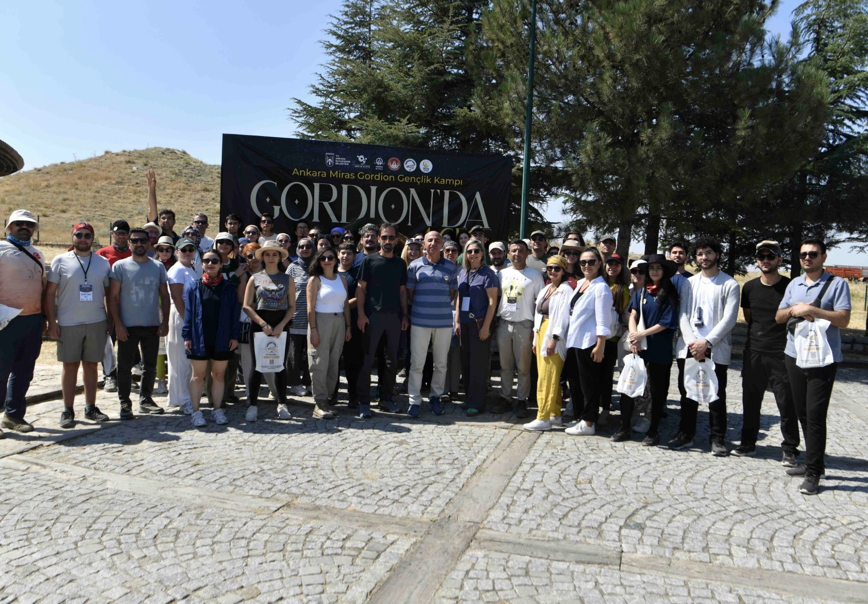 ABB, GENÇLERİ GORDİON KAMPI’NDA TARİHLE BULUŞTURDU