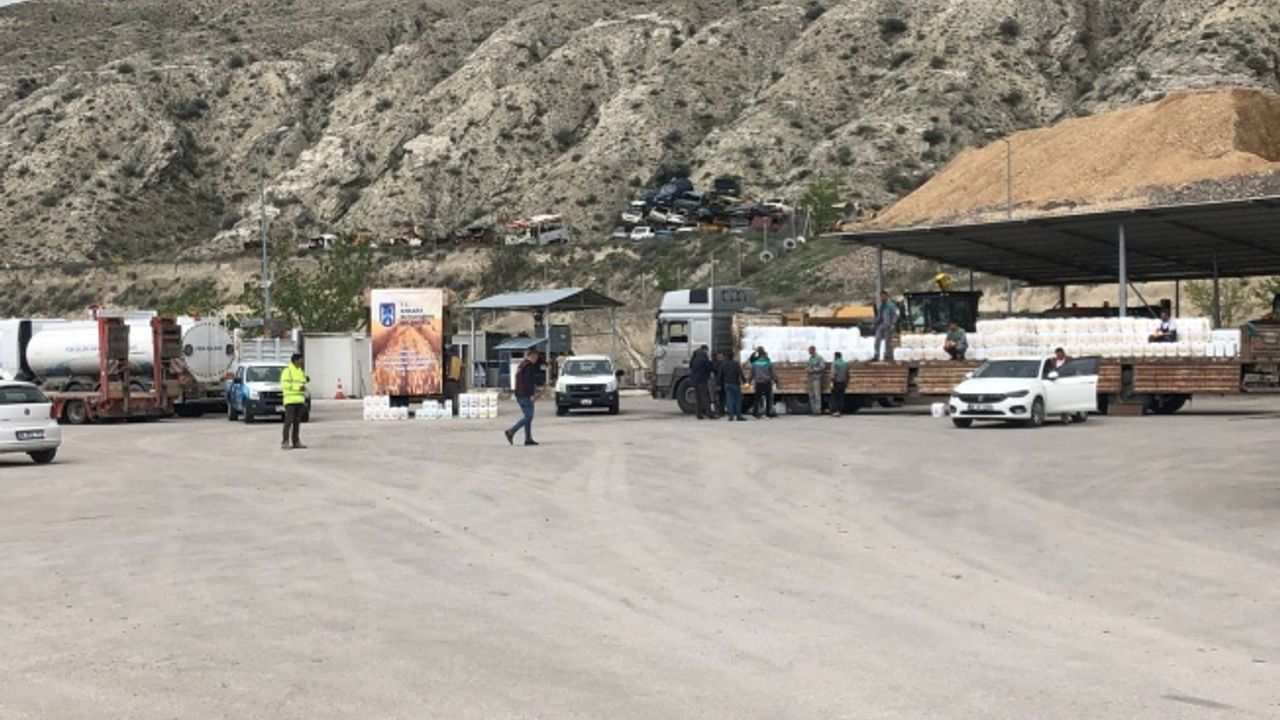 Beypazarılı Üreticilere Sıvı Gübre Dağıtımı Yapıldı