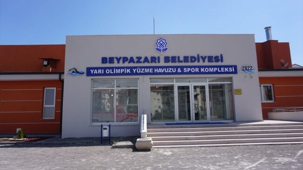 Beypazarı Yarı Olimpik Kapalı Yüzme Havuzu Açılıyor