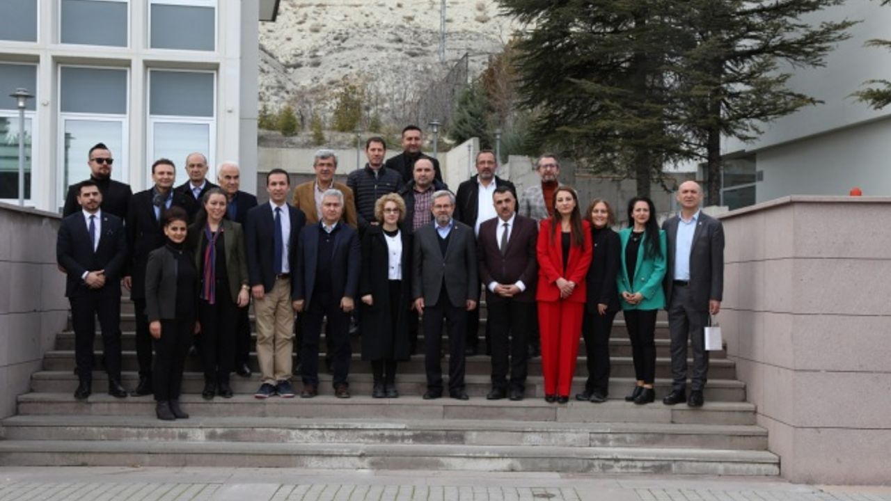 Ankara Üniversitesi Yönetiminden Beypazarı ve Ayaş’a Ziyaret