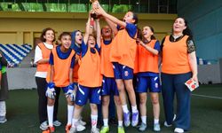 FOMGET’TE ANNE-KIZ FUTBOL HEYECANI