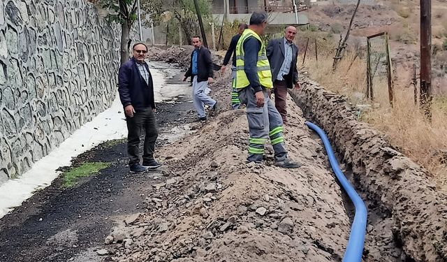 ASKİ Güdül’de Şebeke Hatlarını Yeniliyor