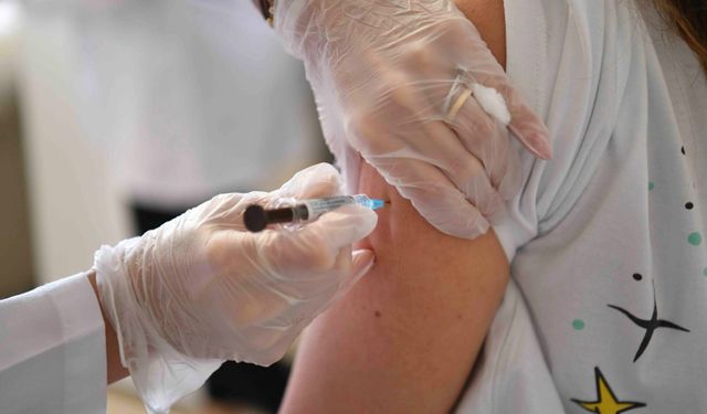 ABB’NİN HPV AŞI UYGULAMASI PROJESİ’NDE 4 BİN 875 DOZ ÜCRETSİZ YAPILDI