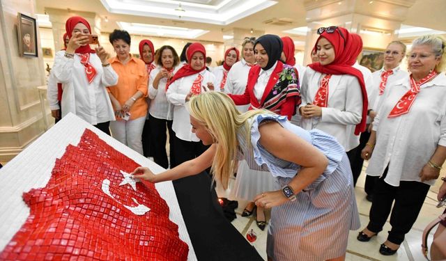 ABB KADIN EMEĞİNİ SANATLA BULUŞTURDU