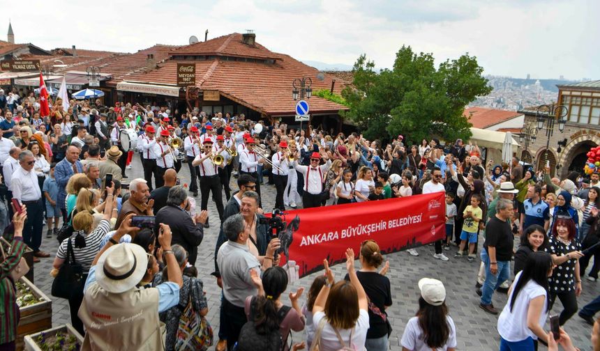 ANKARA KALESİ HAFTA SONU KÜLTÜR VE SANATIN MERKEZİ OLDU